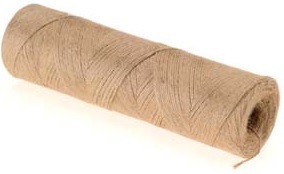 Filo per legare pomodori torcito 3 volte (juta) - 500m / bobina (400g) - UDM: = 54 bobine Filo per legare pomodori torcito 3 volte (juta) - 500m / bobina (400g) - UDM: = 54 bobine